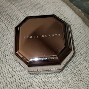 Fenty Lavender Pro Filt'r setting powder